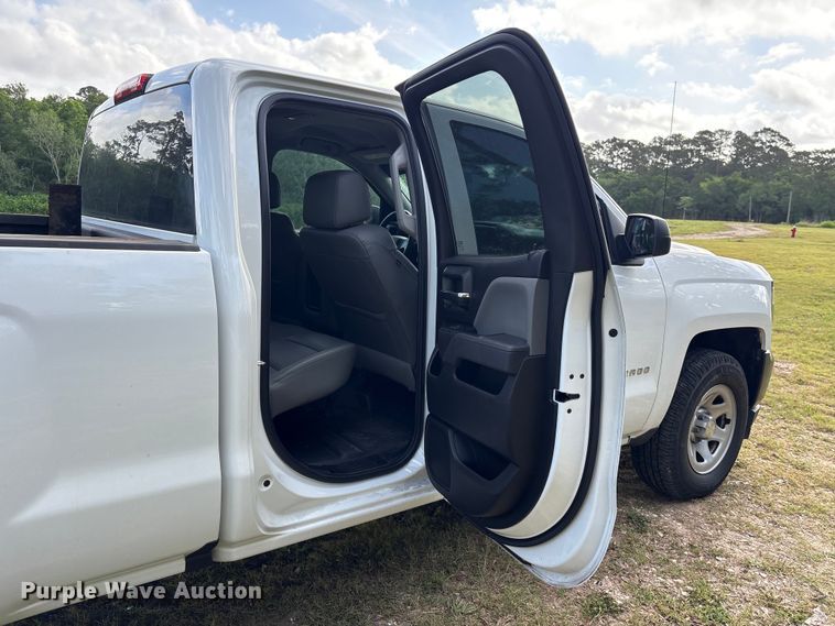 image for item EU0521 2019 Chevrolet Silverado 1500 Ext. Cab pickup truck