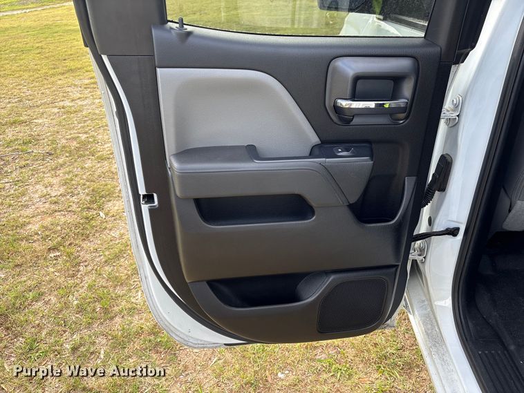 image for item EU0521 2019 Chevrolet Silverado 1500 Ext. Cab pickup truck