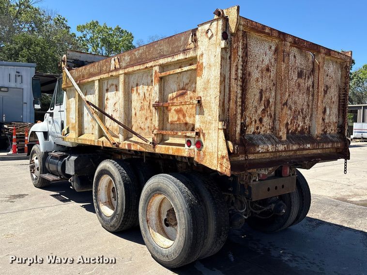 image for item EU7440 2003 International 7400 