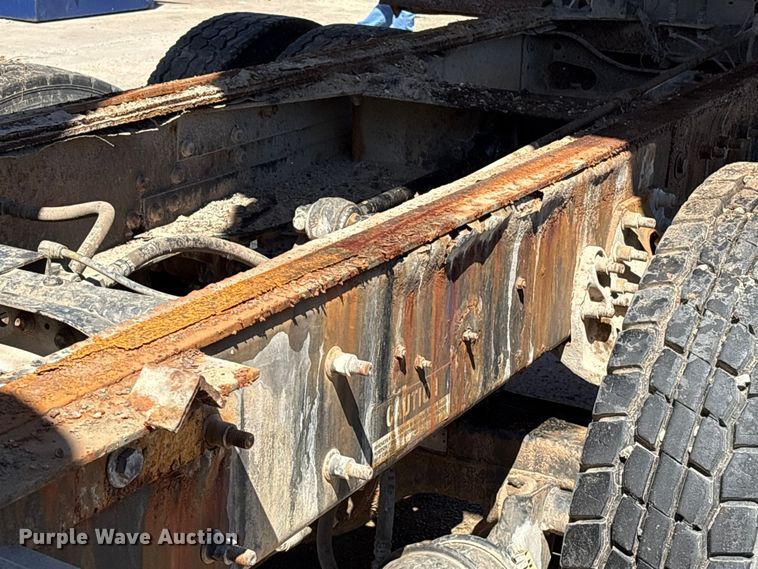 image for item EU7440 2003 International 7400 