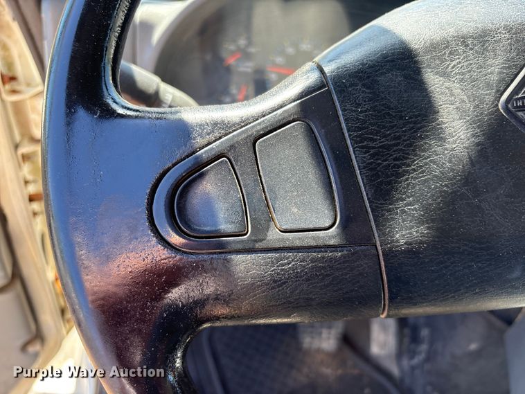 image for item EU7440 2003 International 7400 