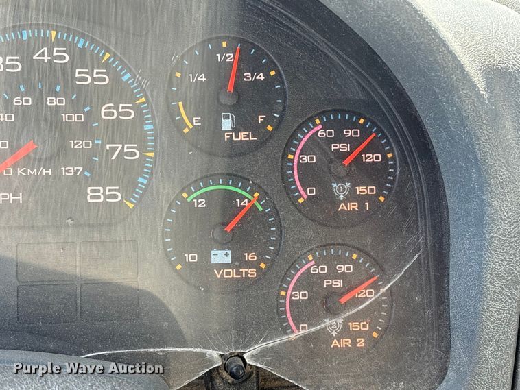 image for item EU7440 2003 International 7400 