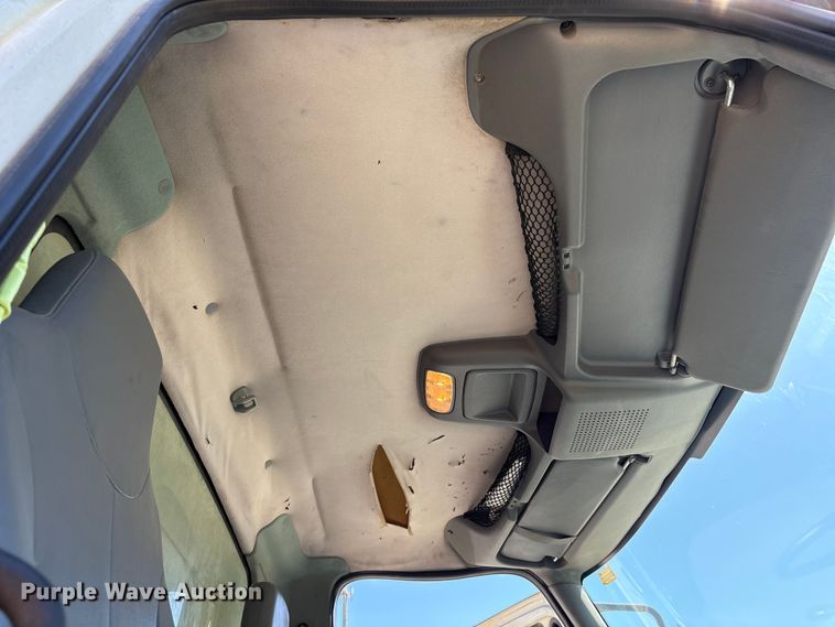 image for item EU7440 2003 International 7400 