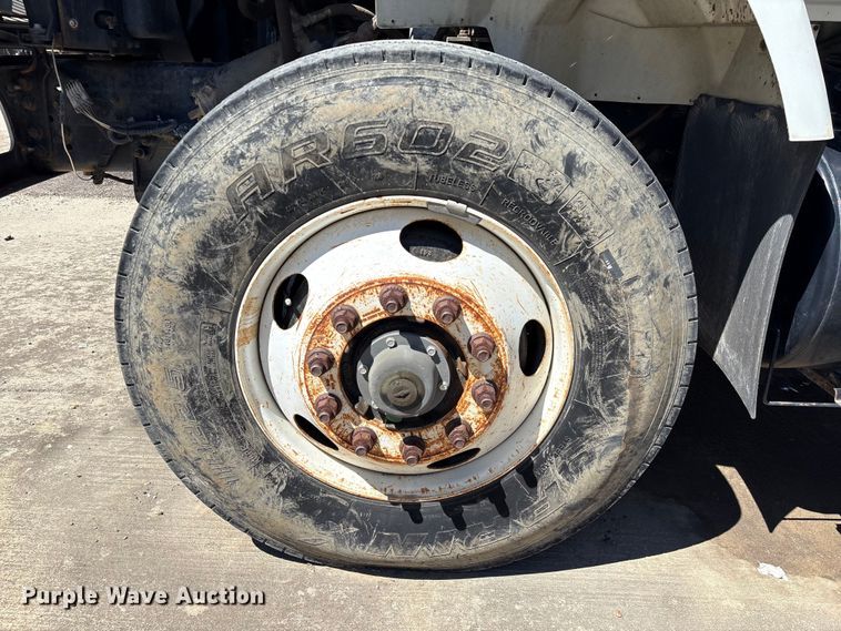 image for item EU7440 2003 International 7400 