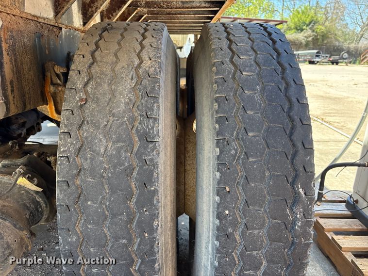 image for item EU7440 2003 International 7400 