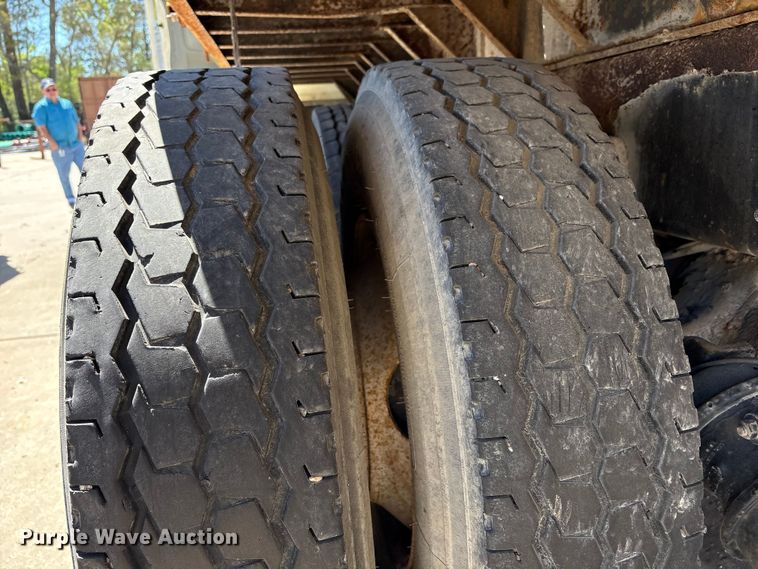 image for item EU7440 2003 International 7400 