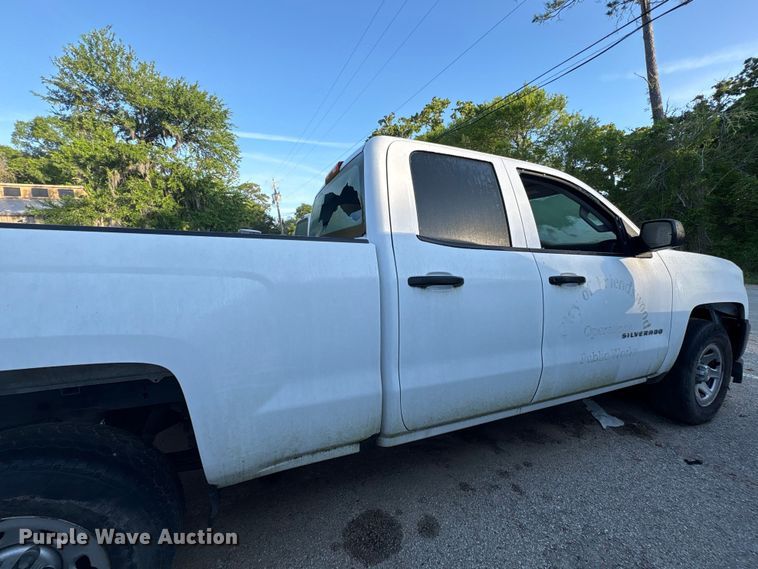image for item EU7473 2018 Chevrolet Silverado 1500 Ext. Cab pickup truck