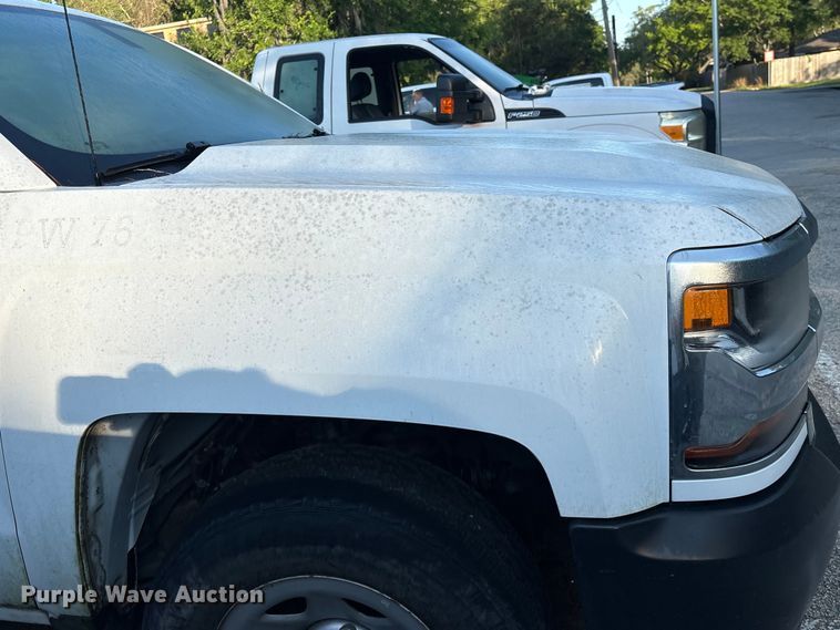 image for item EU7473 2018 Chevrolet Silverado 1500 Ext. Cab pickup truck
