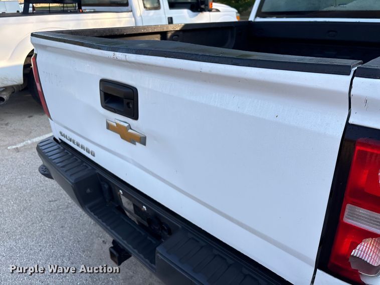 image for item EU7473 2018 Chevrolet Silverado 1500 Ext. Cab pickup truck
