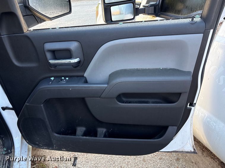 image for item EU7473 2018 Chevrolet Silverado 1500 Ext. Cab pickup truck