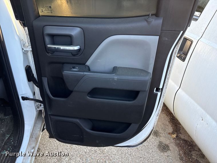 image for item EU7473 2018 Chevrolet Silverado 1500 Ext. Cab pickup truck