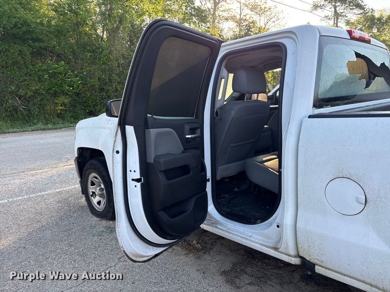 image for item EU7473 2018 Chevrolet Silverado 1500 Ext. Cab pickup truck