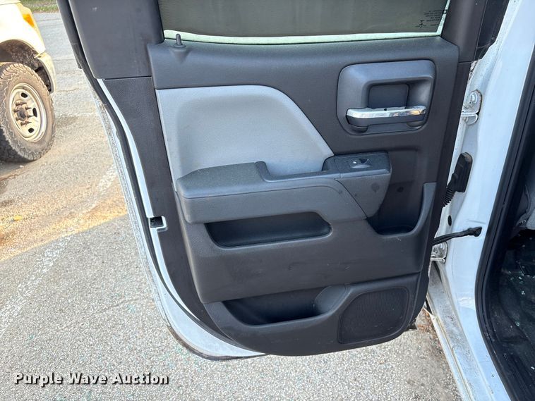 image for item EU7473 2018 Chevrolet Silverado 1500 Ext. Cab pickup truck