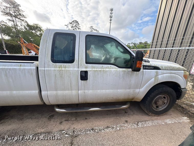 image for item EU7475 2013 Ford F250 Super Duty Ext. Cab pickup truck