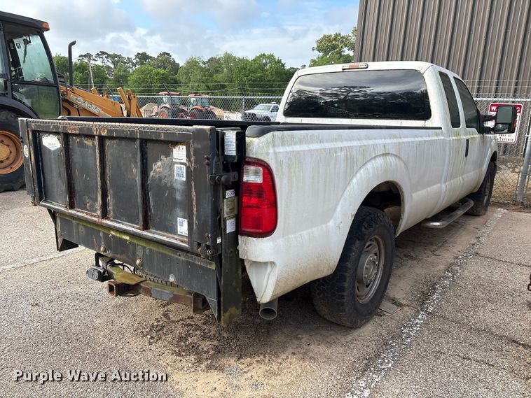 image for item EU7475 2013 Ford F250 Super Duty Ext. Cab pickup truck