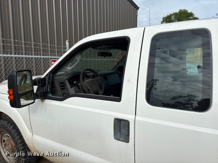 image for item EU7475 2013 Ford F250 Super Duty Ext. Cab pickup truck