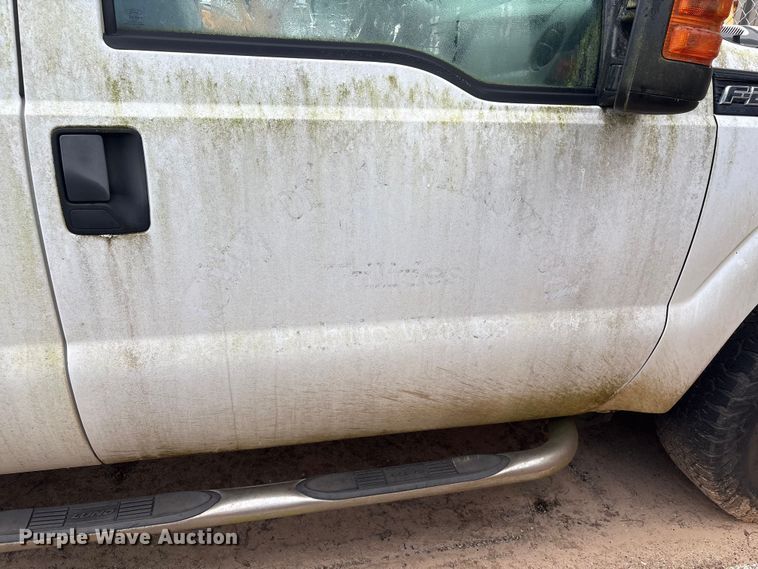 image for item EU7475 2013 Ford F250 Super Duty Ext. Cab pickup truck