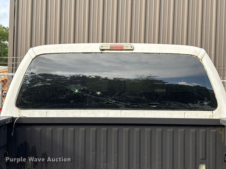 image for item EU7475 2013 Ford F250 Super Duty Ext. Cab pickup truck