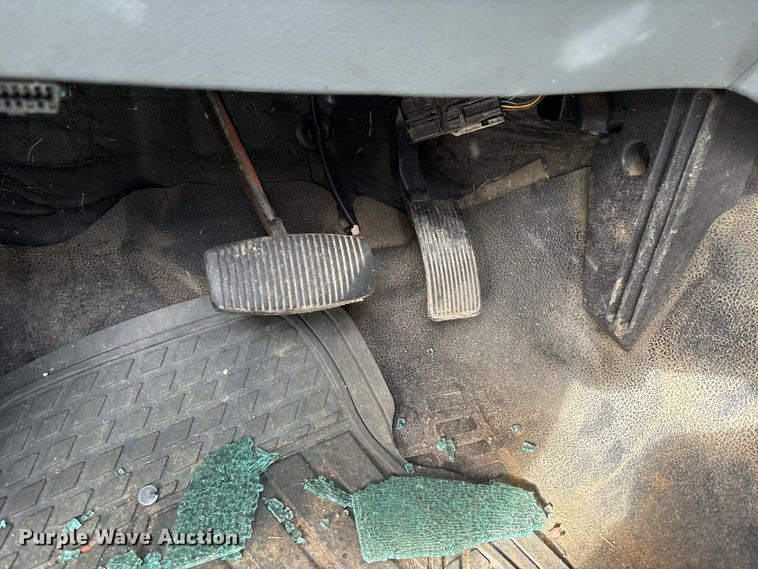 image for item EU7475 2013 Ford F250 Super Duty Ext. Cab pickup truck