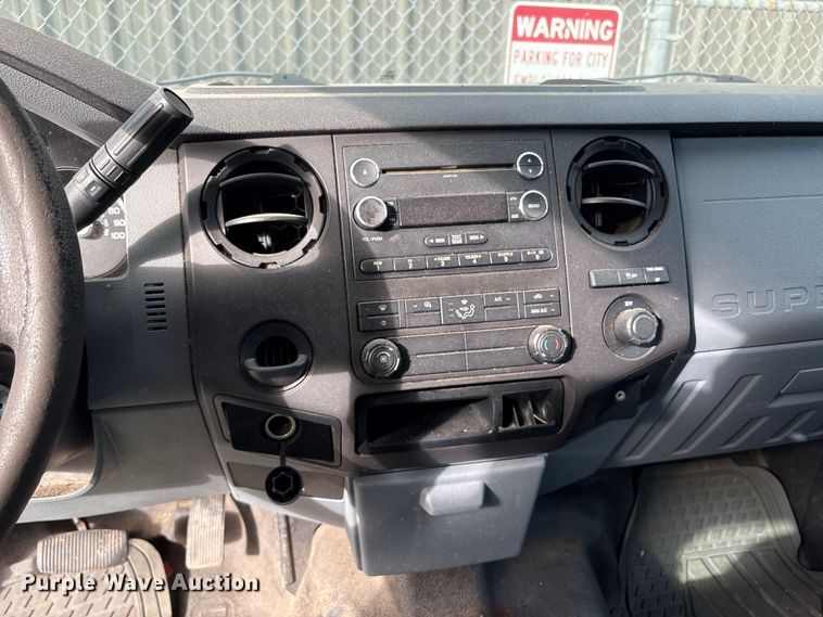 image for item EU7475 2013 Ford F250 Super Duty Ext. Cab pickup truck