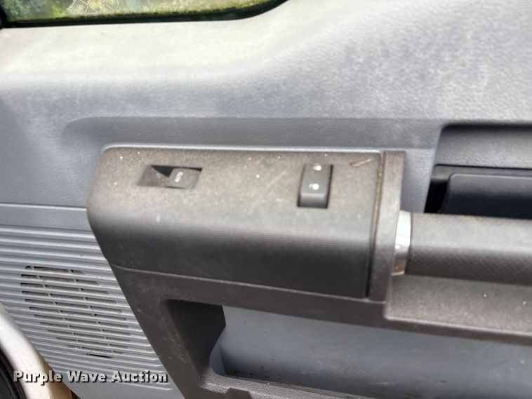 image for item EU7475 2013 Ford F250 Super Duty Ext. Cab pickup truck