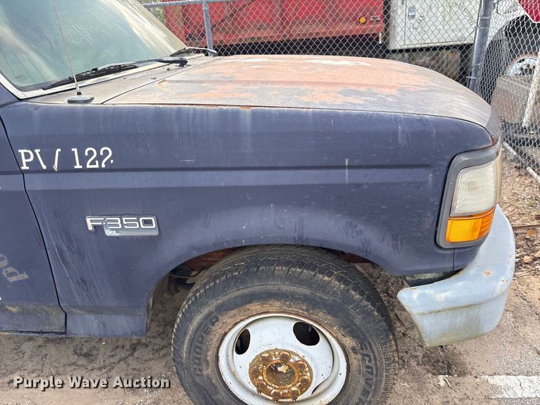 image for item EU7478 1994 Ford F350 Service Truck