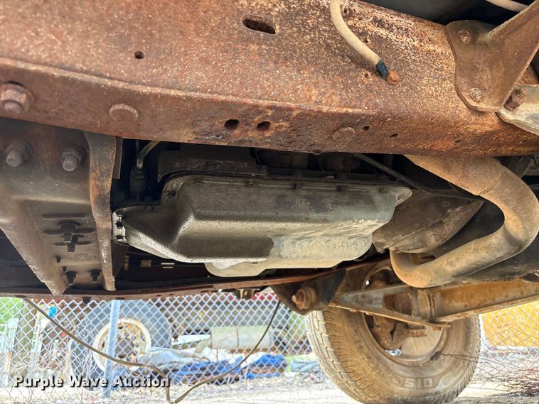 image for item EU7478 1994 Ford F350 Service Truck