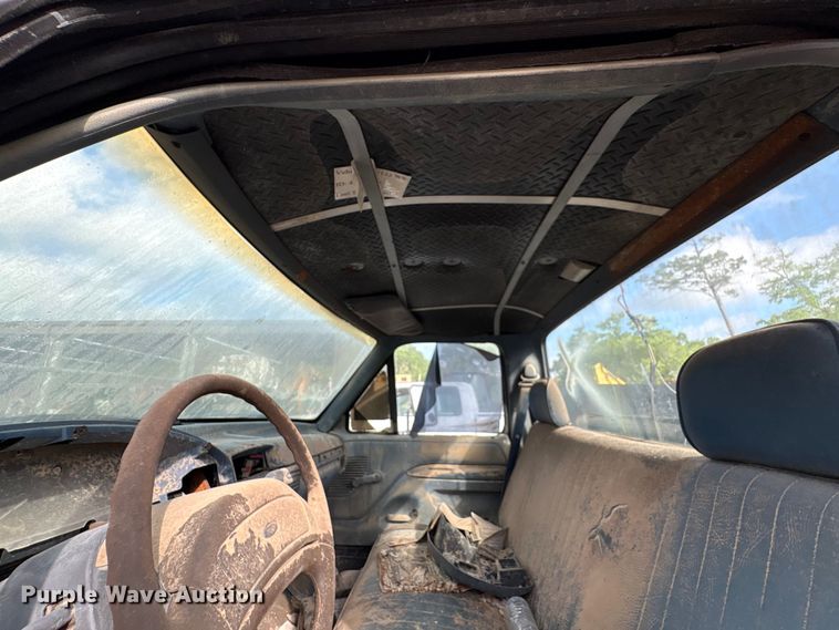 image for item EU7478 1994 Ford F350 Service Truck