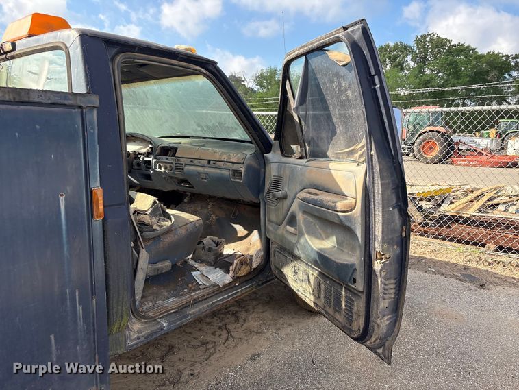 image for item EU7478 1994 Ford F350 Service Truck