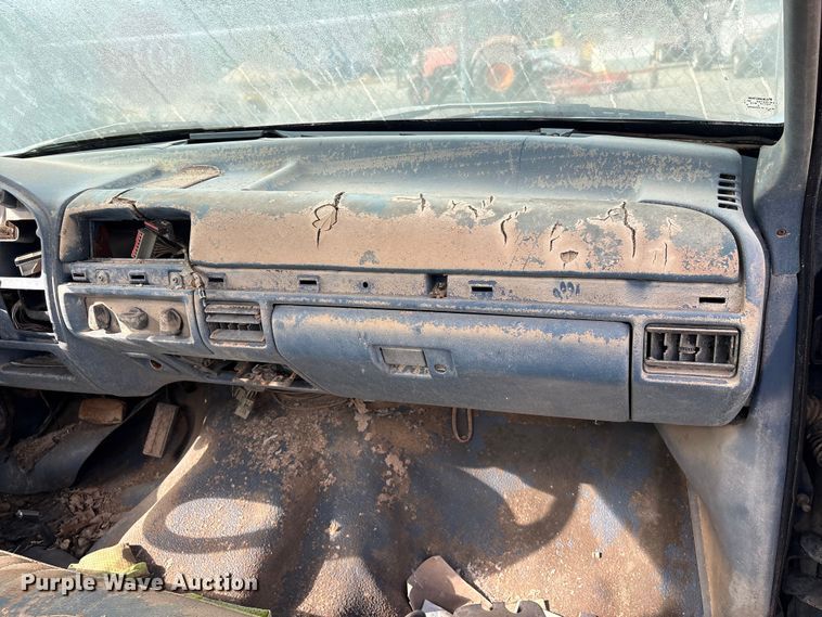 image for item EU7478 1994 Ford F350 Service Truck