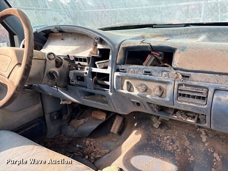 image for item EU7478 1994 Ford F350 Service Truck