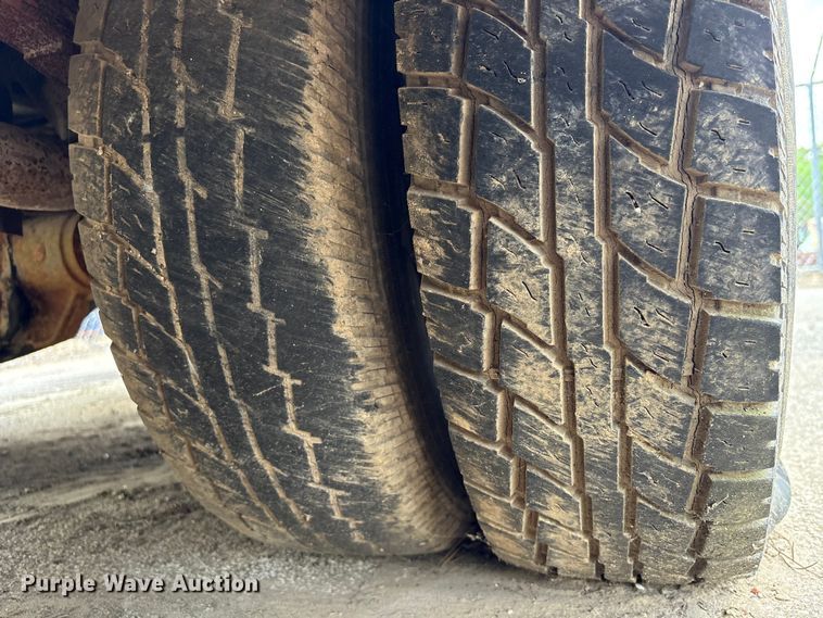 image for item EU7478 1994 Ford F350 Service Truck