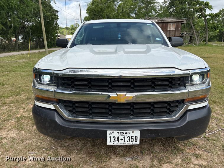 image for item EU7492 2019 Chevrolet Silverado 1500 Ext. Cab pickup truck