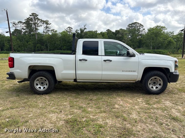 image for item EU7492 2019 Chevrolet Silverado 1500 Ext. Cab pickup truck