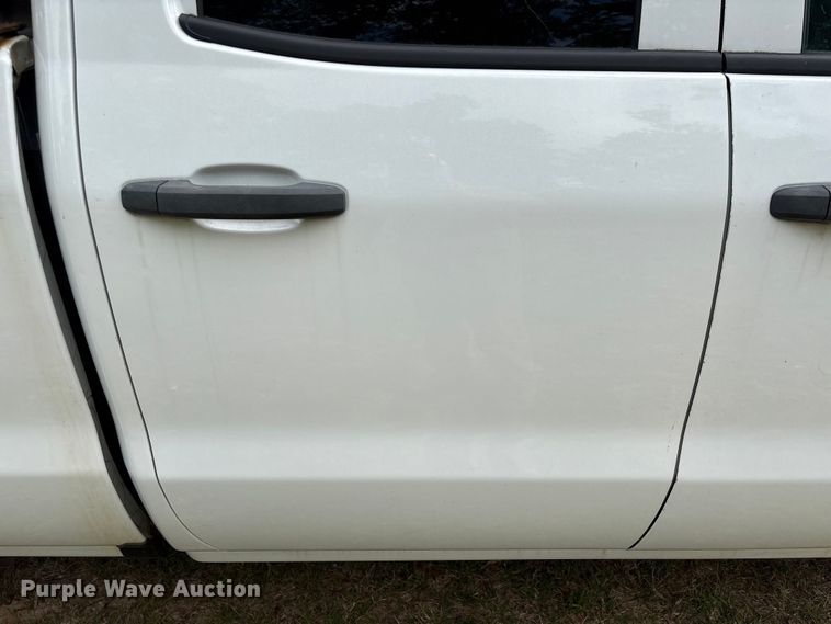image for item EU7492 2019 Chevrolet Silverado 1500 Ext. Cab pickup truck