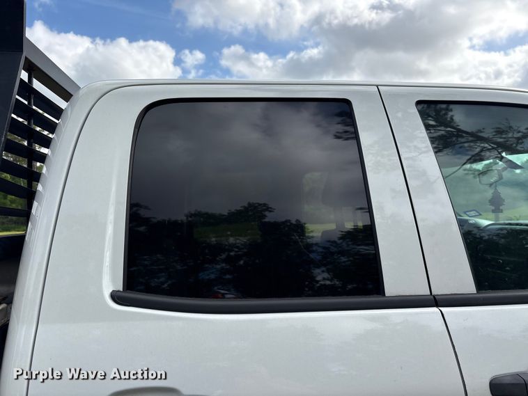 image for item EU7492 2019 Chevrolet Silverado 1500 Ext. Cab pickup truck