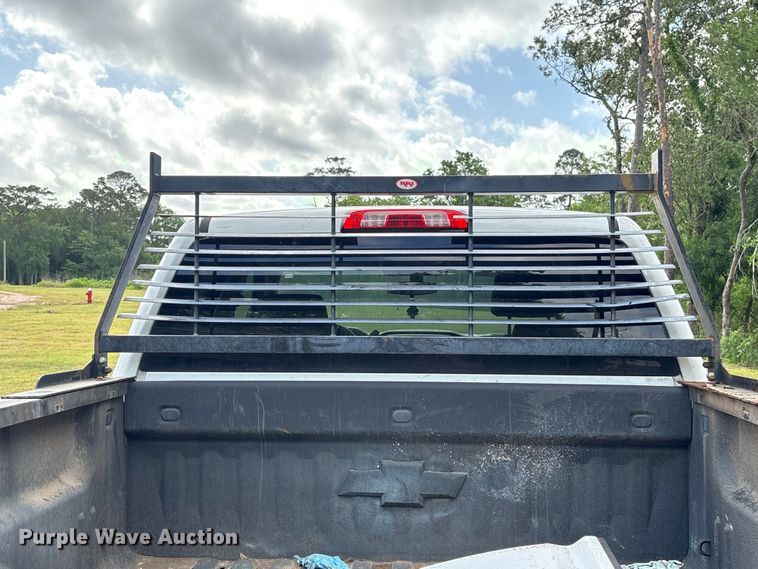 image for item EU7492 2019 Chevrolet Silverado 1500 Ext. Cab pickup truck