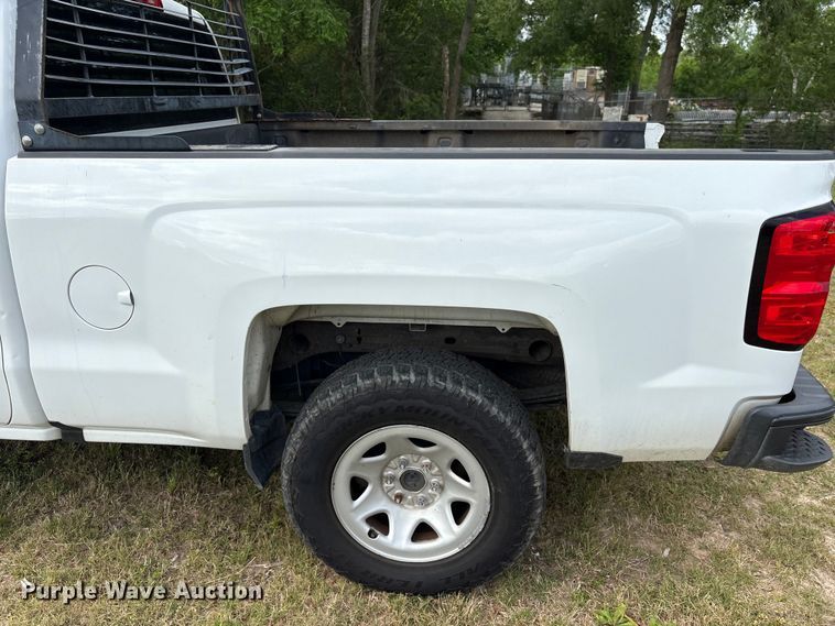 image for item EU7492 2019 Chevrolet Silverado 1500 Ext. Cab pickup truck