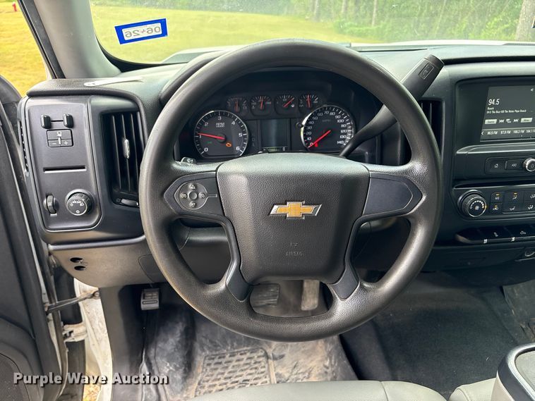 image for item EU7492 2019 Chevrolet Silverado 1500 Ext. Cab pickup truck