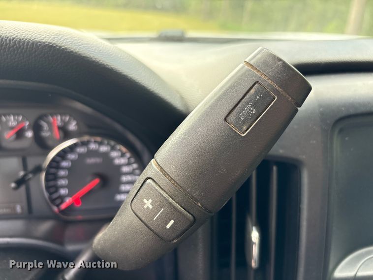 image for item EU7492 2019 Chevrolet Silverado 1500 Ext. Cab pickup truck