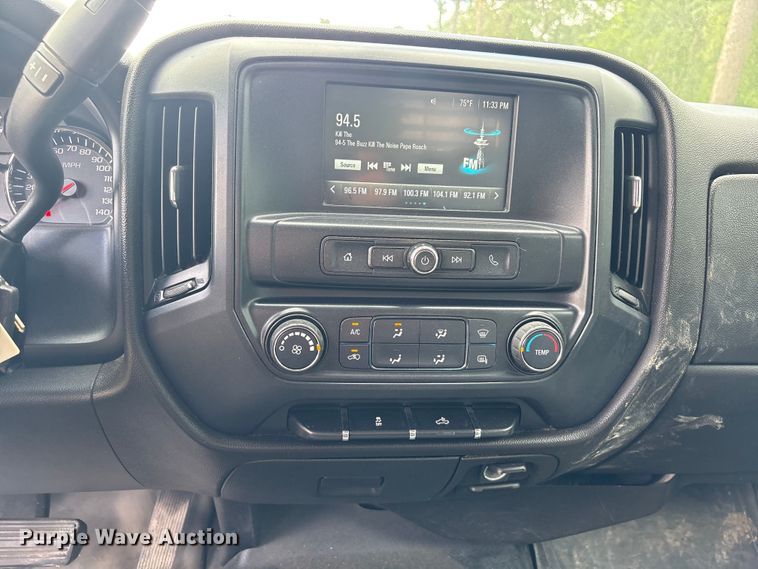image for item EU7492 2019 Chevrolet Silverado 1500 Ext. Cab pickup truck