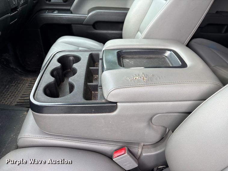 image for item EU7492 2019 Chevrolet Silverado 1500 Ext. Cab pickup truck