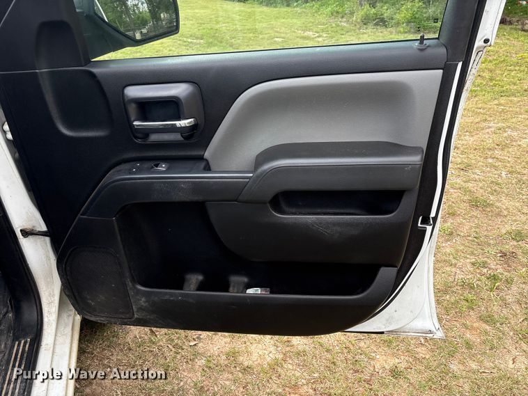 image for item EU7492 2019 Chevrolet Silverado 1500 Ext. Cab pickup truck