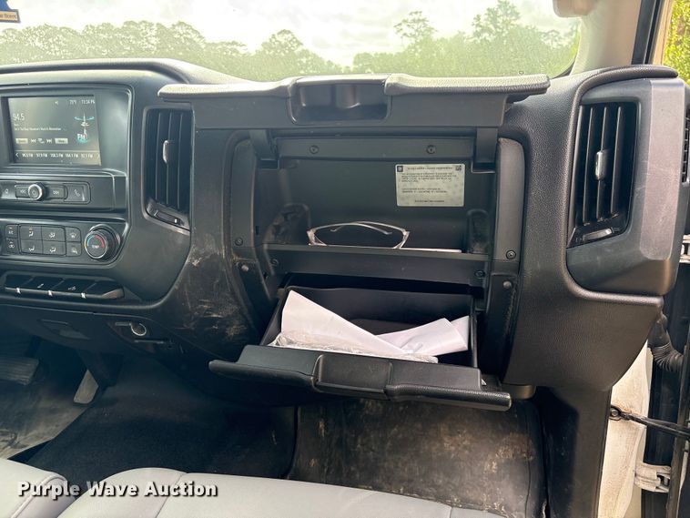 image for item EU7492 2019 Chevrolet Silverado 1500 Ext. Cab pickup truck