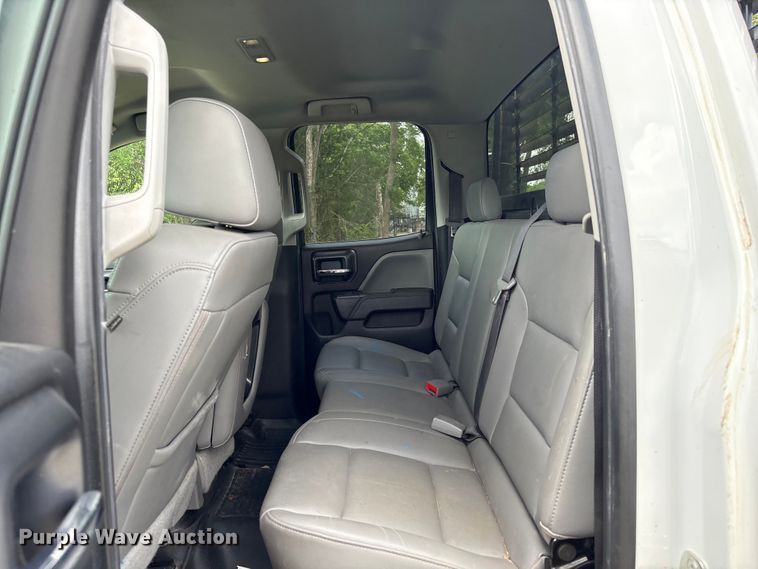image for item EU7492 2019 Chevrolet Silverado 1500 Ext. Cab pickup truck