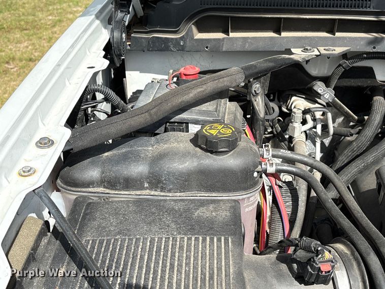 image for item EU7492 2019 Chevrolet Silverado 1500 Ext. Cab pickup truck