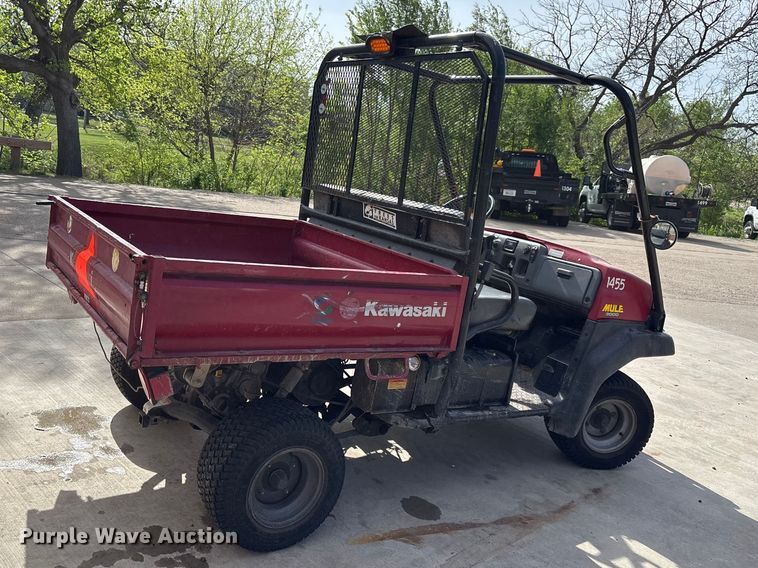 image for item EV2049 2004 Kawasaki Mule 3000 utility vehicle