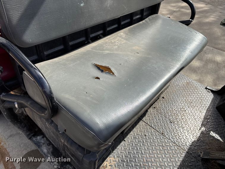 image for item EV2049 2004 Kawasaki Mule 3000 utility vehicle