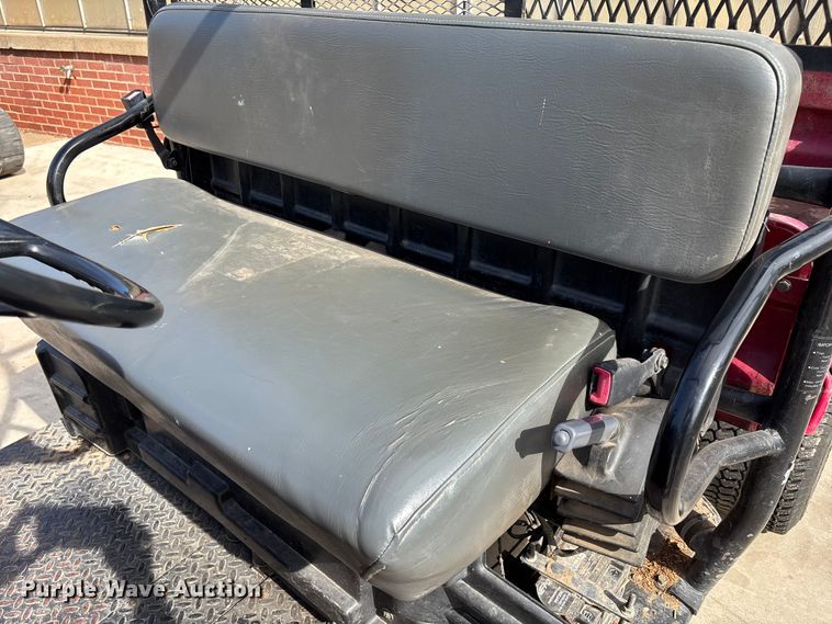 image for item EV2049 2004 Kawasaki Mule 3000 utility vehicle