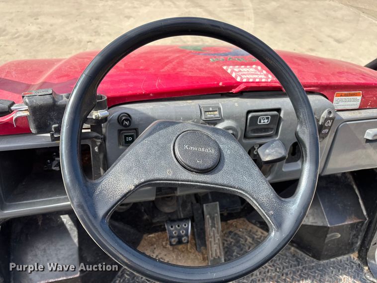 image for item EV2049 2004 Kawasaki Mule 3000 utility vehicle